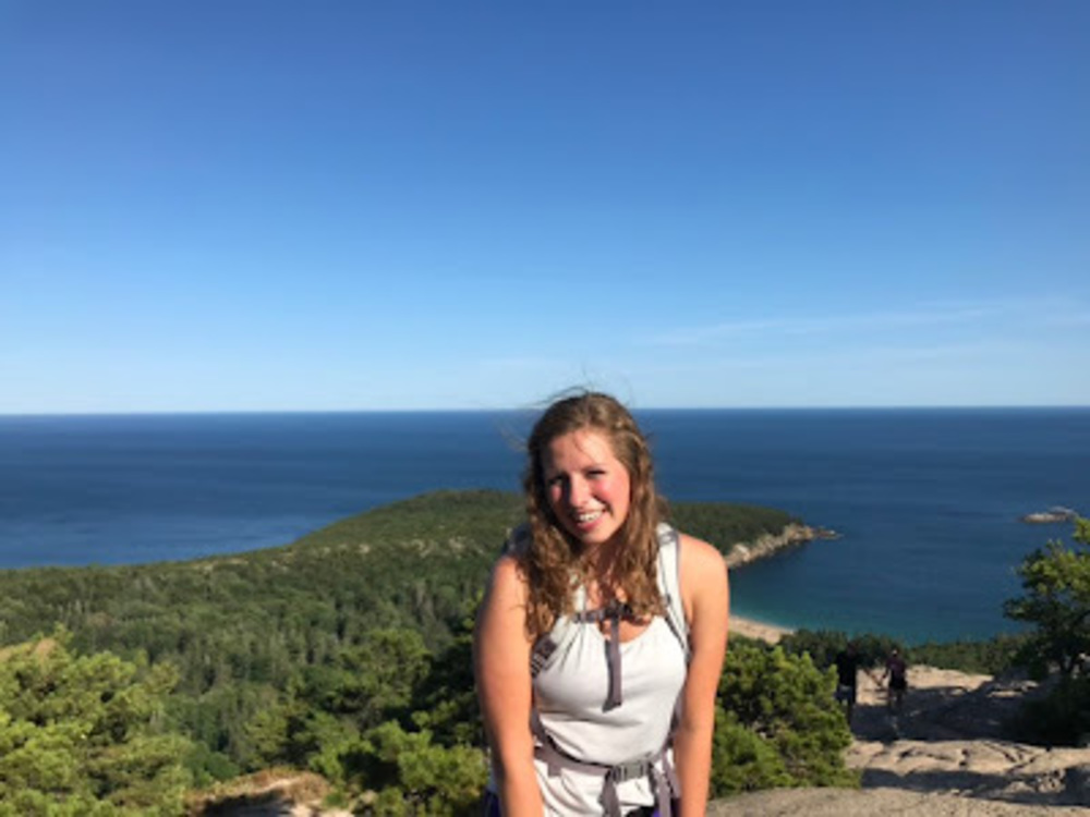 Meet your Posher, Emma